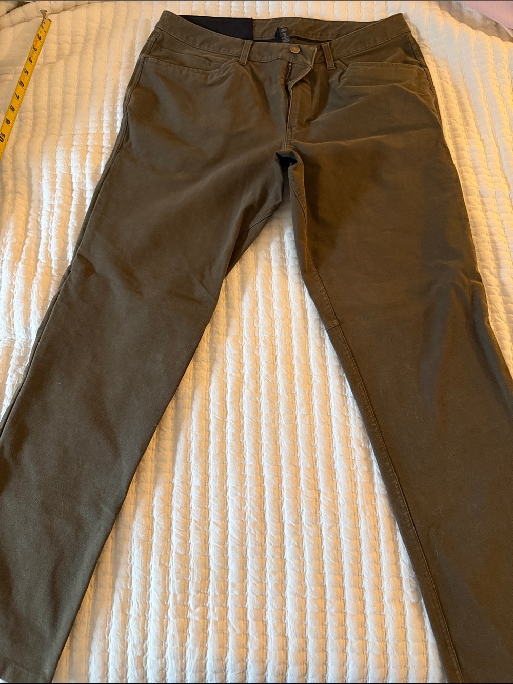 Men's Lululemon Dark Olive Utilitech ABC 5 pocket 34x32 classic fit